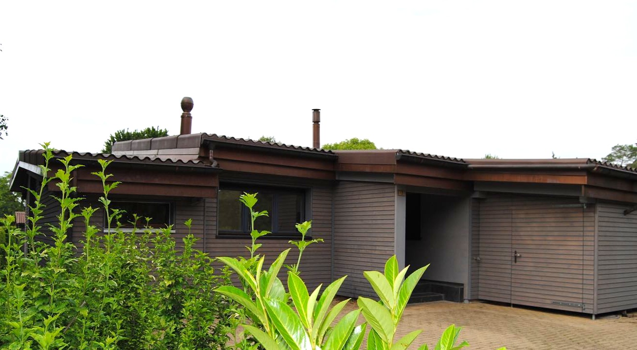 Renovierte Fassade eines Wohnhauses von Renoplan